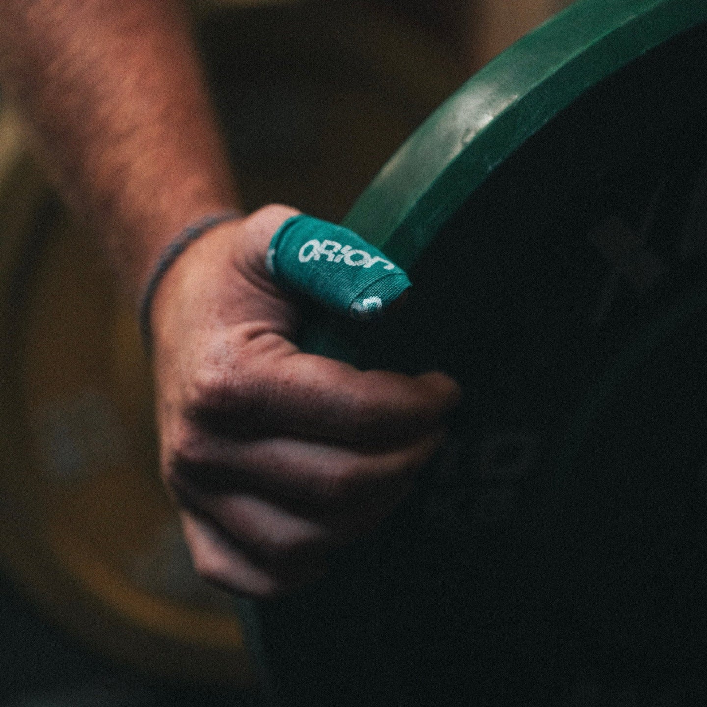CrossFit finger tape ORION Athletics pré-découpé vert utilisation