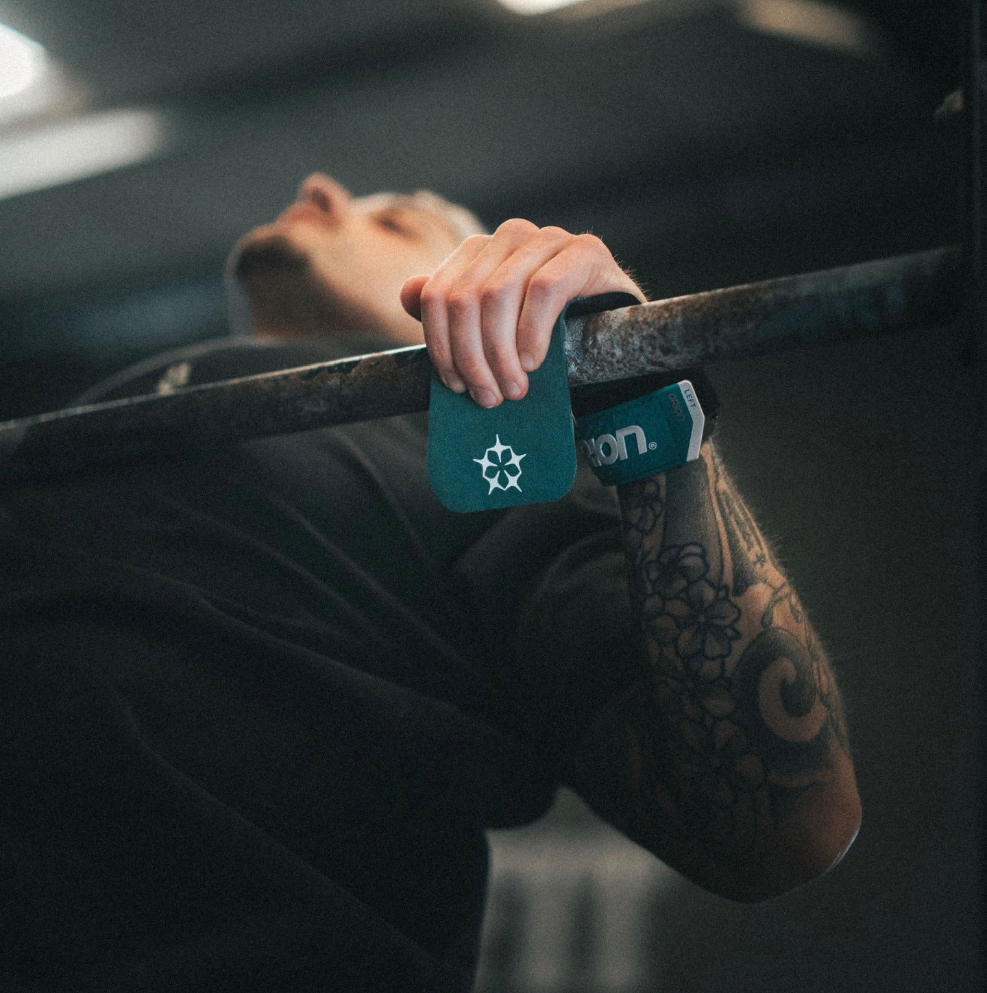 Maniques CrossFit ORION Athletics EDGE Grip turquoise gymnastique muscle up chest to bar pull up toes to bar